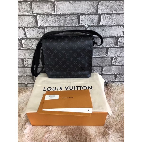 ลดราคา!! Lv district messenger eclipse Pm ปี 2018