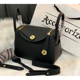 กระเป๋าสะพายพร้อมถือ​ Accessorize 1Free 1