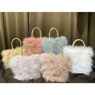 กระเป๋าสานแต่งขนนกทั้งใบมีซับใบอย่างดี สวยหรูดูแพงต้องจัดแล้วแม่!!👜(ฟูทั้งใจรีวิวเพี๊ยบระวังของก๊อปเอารูปไปใช้)