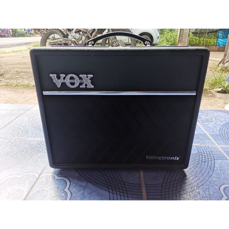 ตู้แอมป์ Vox Valvetronix VT20+ Modeling Guitar Amplifier มือสอง สภาพดีมาก มีเอฟเฟคในตัว