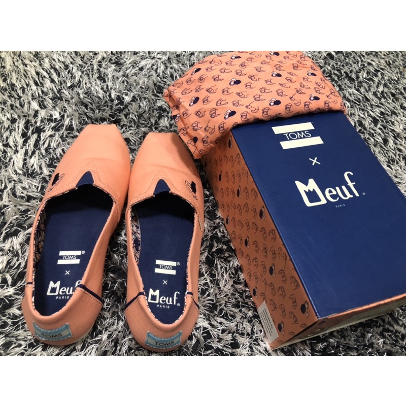 Toms รุ่น Salmon Rose Meuf canvas ของแท้ #มือสอง สภาพ 95%