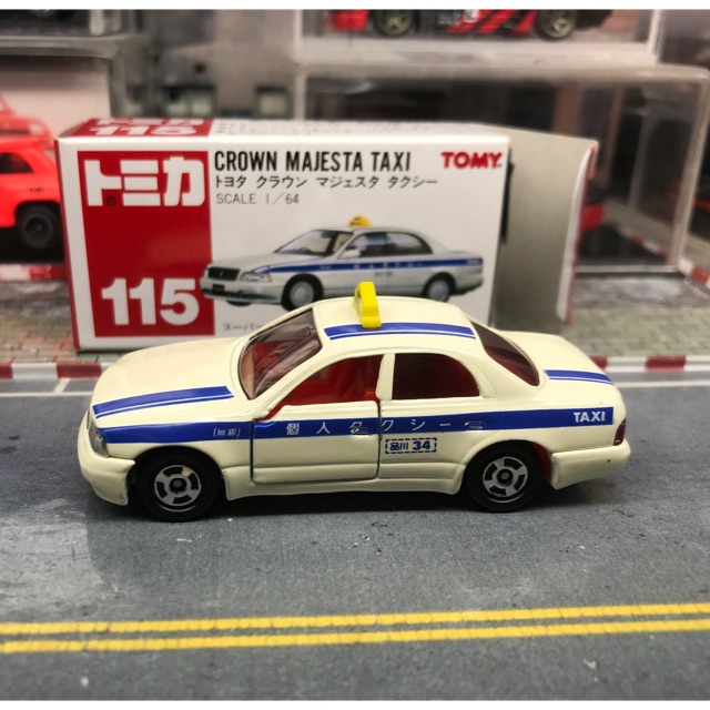 Tomica โลโก้แดง no115 crown taxi