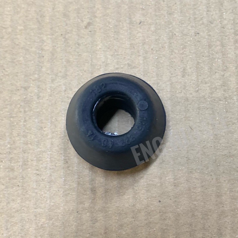 BENZ ลูกยาง ประกบปีกนกบน (1ตัว) รถเบนซ์ W123