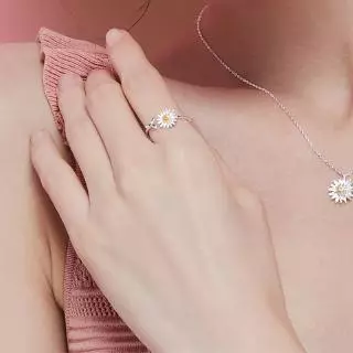 เเหวนสวมนิ้วลายดอกเดซี่ แฟชั่น สำหรับสตรี ฟรีไซร์
