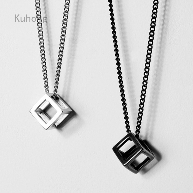 จี้สร้อยคอแฟชั่นผู้ชายสายโซ่รูปทรงสี่เหลี่ยม Hollow Cube