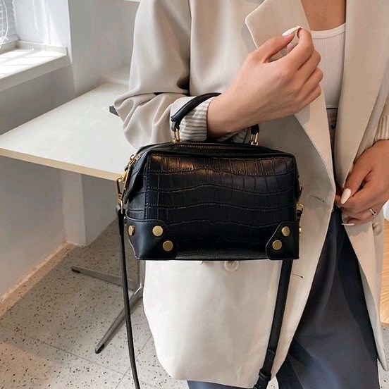 Ophelia Mini Bag สีดํา