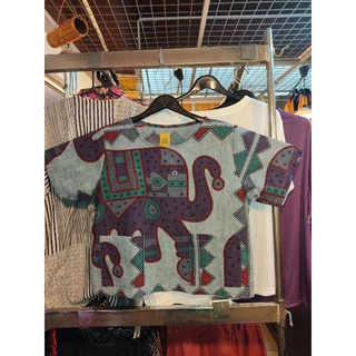เสื้อผู้หญิง คอกลม แขนสั้น