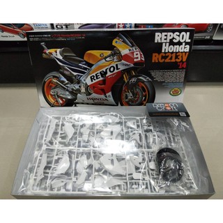 TAMIYA 1/12 Repsol Honda RC213V -14 (โมเดลรถจักรยานยนต์ Model DreamCraft)