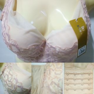 เสื้อชั้นในแต่งผ้าตาข่ายลายปัก. 34/75