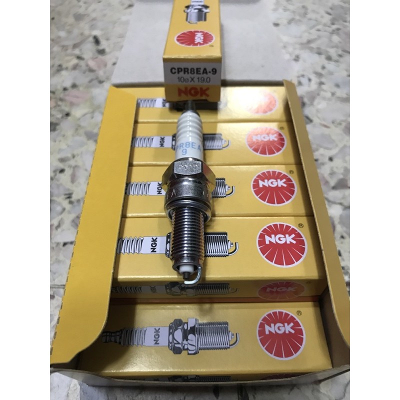 ปลั๊ก NGK CPR8EA-9 สําหรับ LC135