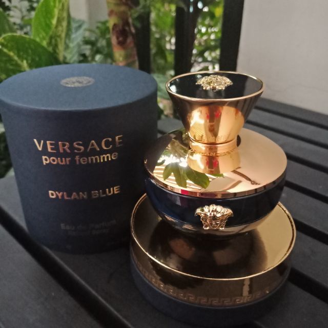 (กล่องชีล)Versace pour femme Dylan Blue bottle 100ml