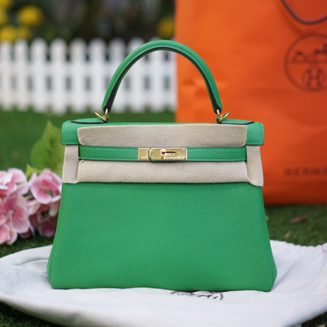 กระเป๋าทรง Kelly28 togo leather with ghw