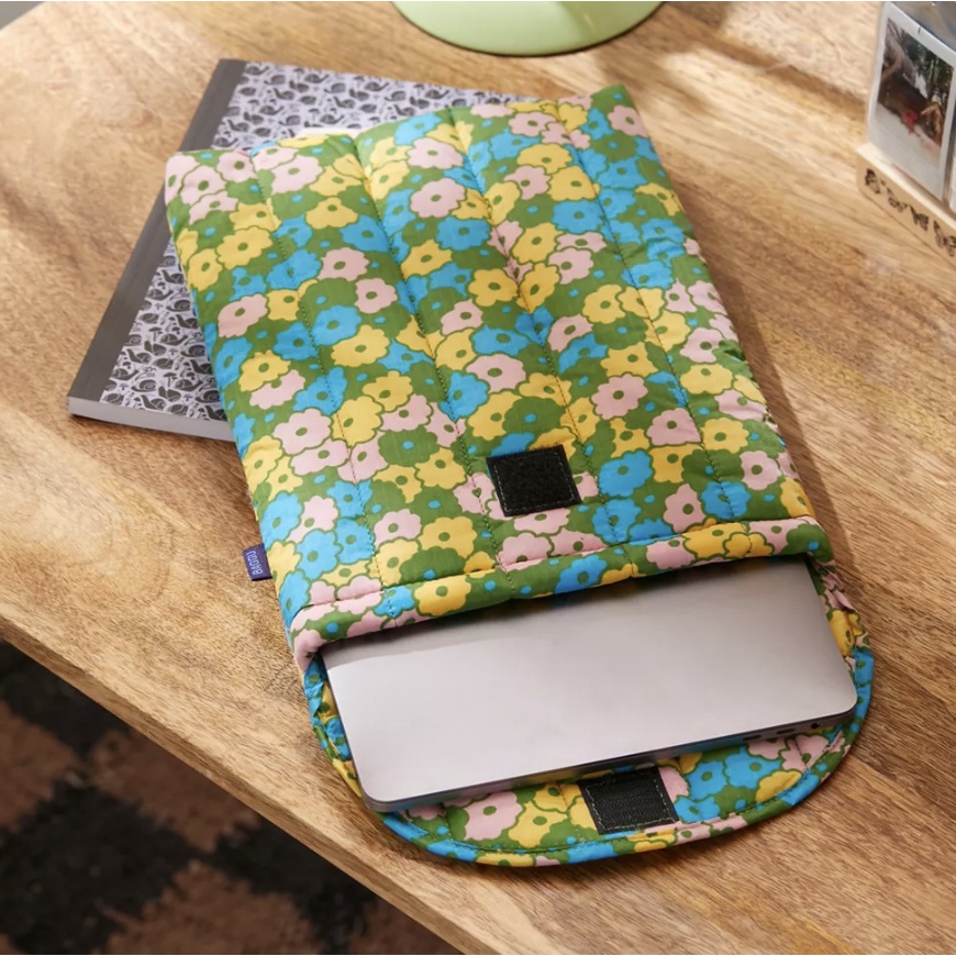 baggu -Puffy Laptop Sleeve  [พร้อมส่ง]  กระเป๋าโน้ตบุ้ค