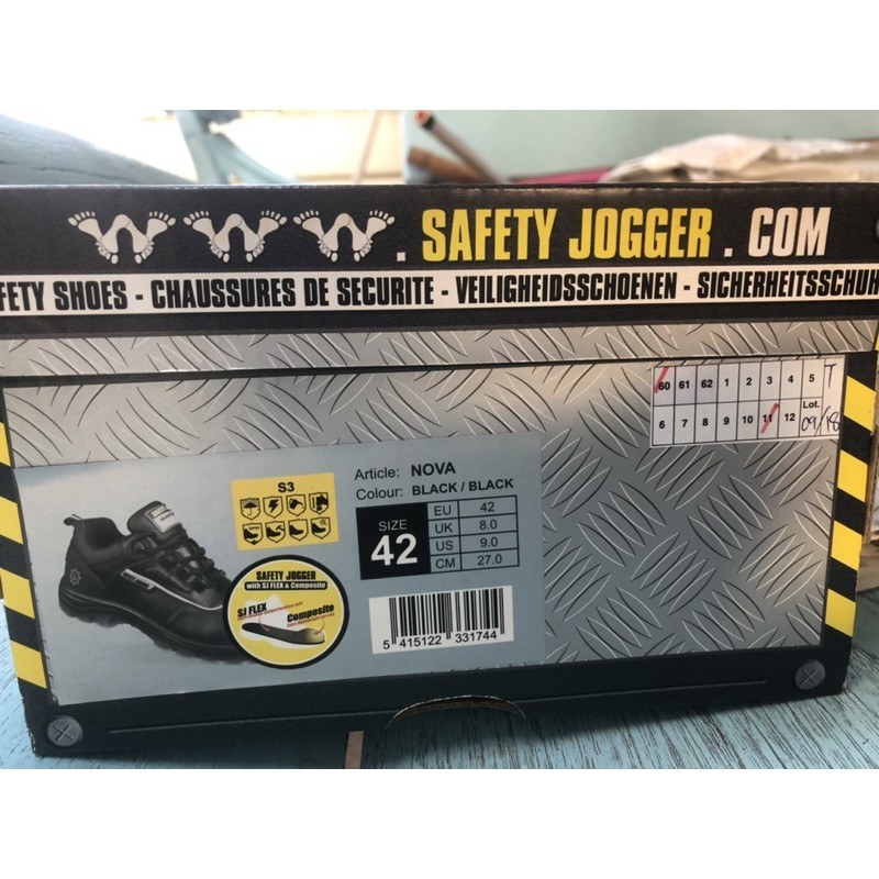รองเท้านิรภัย Safety Jogger NOVA