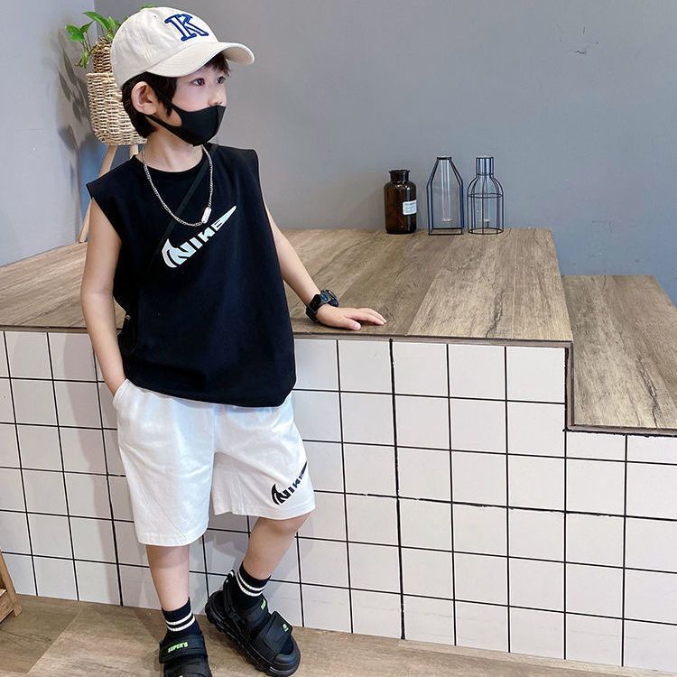 COCO.kid🌻ชุดฤดูร้อนสำหรับเด็กผู้ชายปี2022ชุดเด็กใหม่ชุดฤดูร้อนแขนสั้นสำหรับเด็กวัยกลางและเด็กโตชุดสองชิ้นฤดูร้อนทรงหลวม