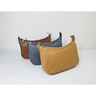 กระเป๋าสะพายหนังแท้ Parmida รุ่น Peggy Hobo Shoulder Bag