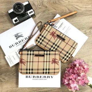 BEST SELLER! BURBERRY FRAGRANCES WRISTLET Gift With Purchase (GWP) Limited
