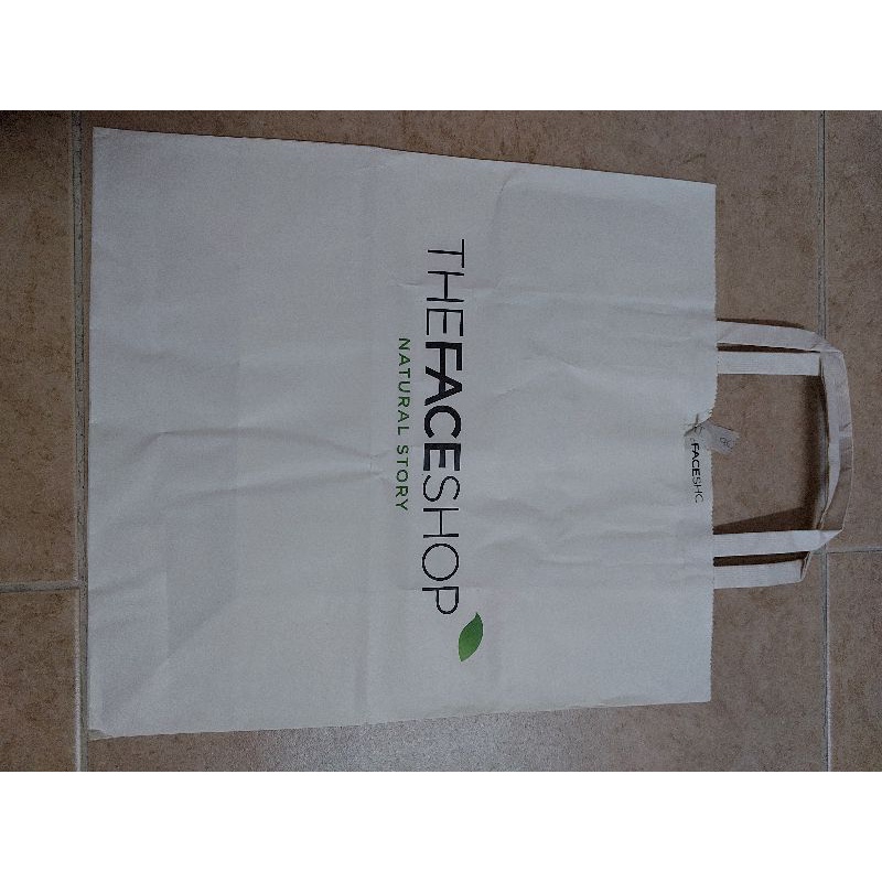 ถุงกระดาษ Faceshop**