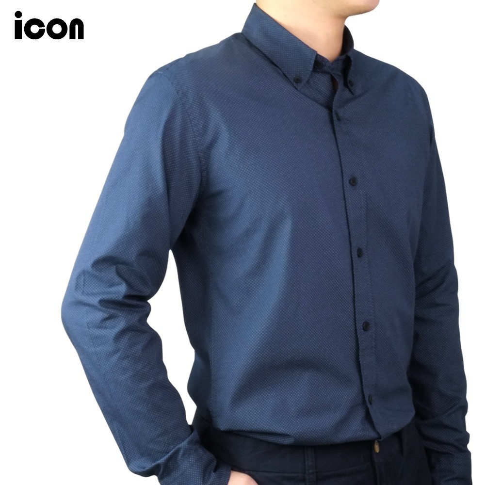 icon (ไอคอน) เสื้อเชิ้ตผู้ชายแขนยาว ผ้าคอตตอนสีกรมท่า ลายจุดขาว - IAC5045