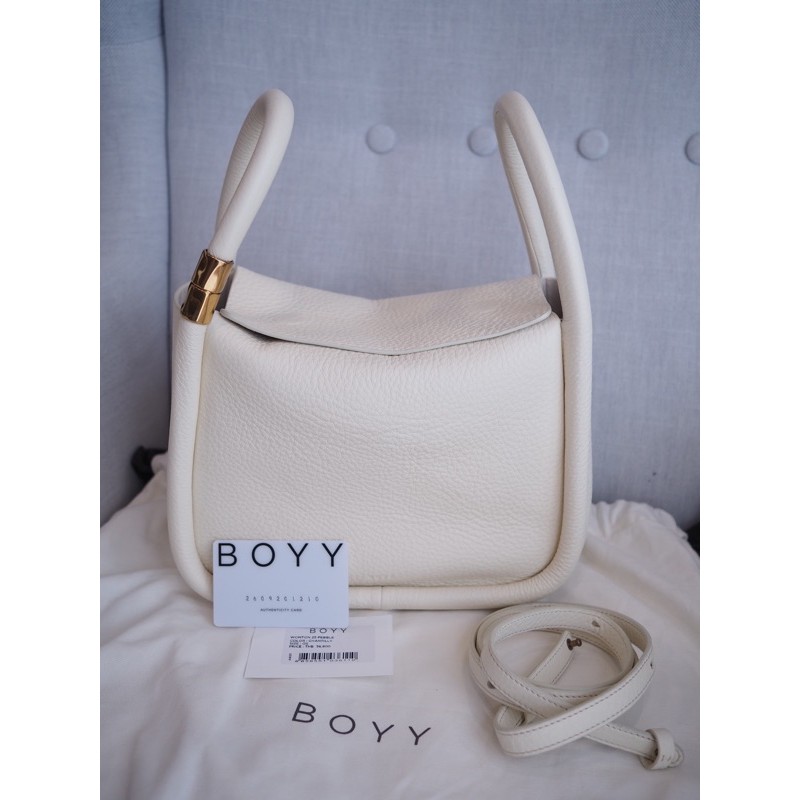 Used like new ! BOYY WONTON 25 (color:chantilly)