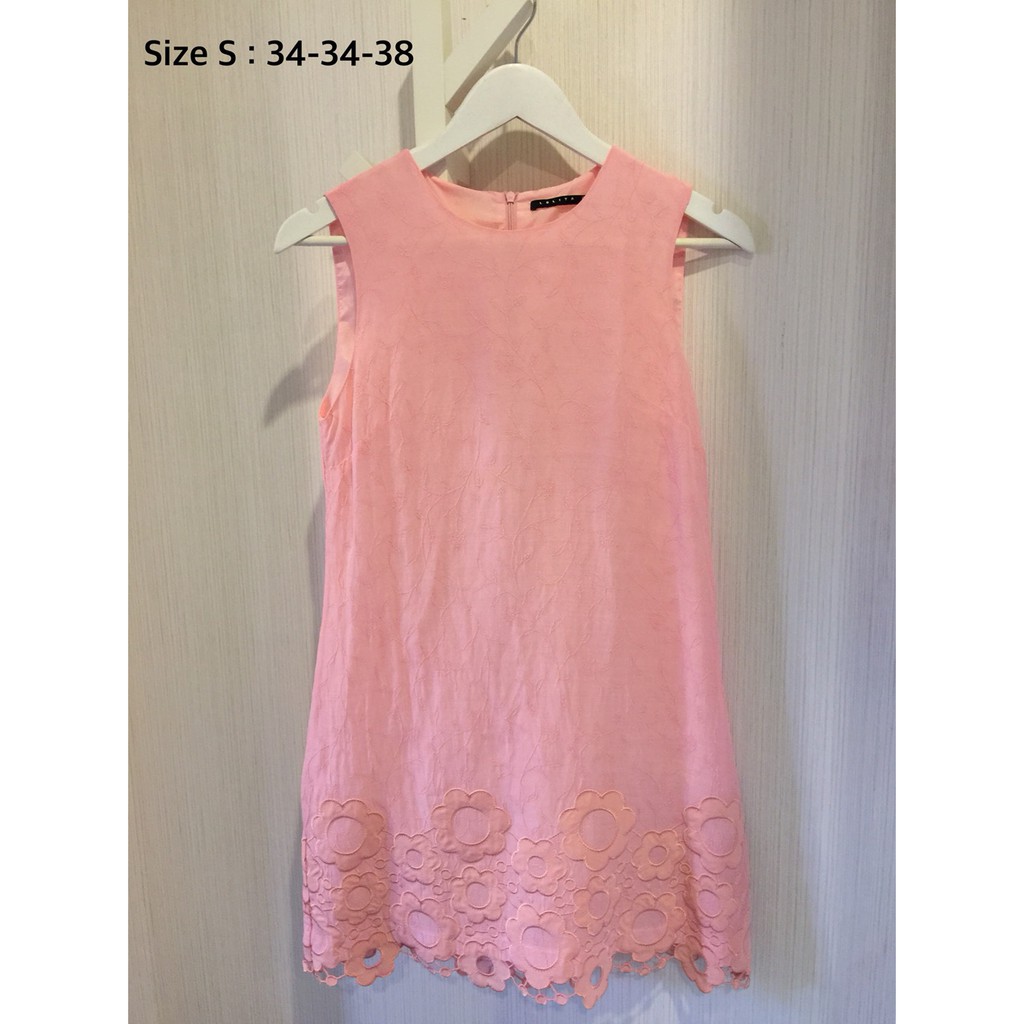 ชุดเดรส สีชมพูโอลโรส ชายกระโปรงฉลุลายดอกไม้ มือสอง Brand Lolita Size S ขนาดของชุด อก 34" เอว 34" สะโ