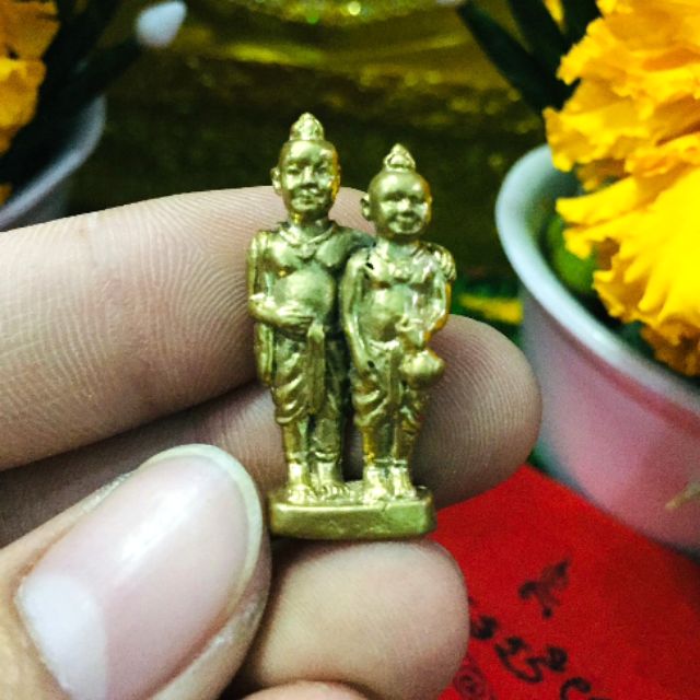 กุมาร รัก-ยม สองพี่น้องเฝ้าบ้านรักษารถรักษาเงิน ทองเหลือง