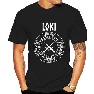 เสื้อผ้าผชGILDAN เสื้อยืด ผ้าฝ้ายแท้ พิมพ์ลาย Loki Norse God With Runes Daggers สําหรับผู้ชายS-5XL