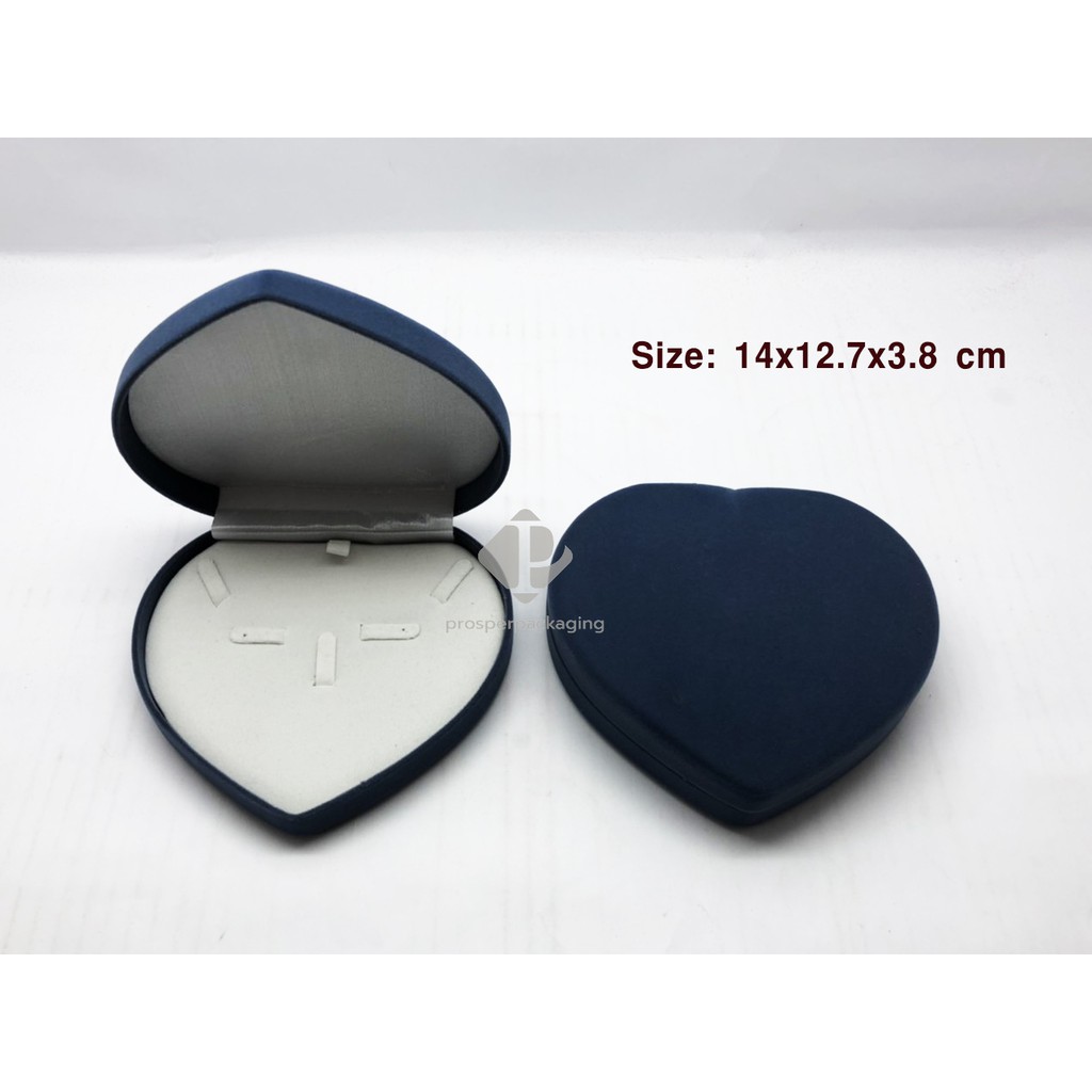 กล่องกำมะหยี่ ใส่เช็ตเครื่องประดับ แหวน ต่างหู สร้อยคอ (Size M สีเทาฟ้า-ขนาด 14x12.7x3.8cm)