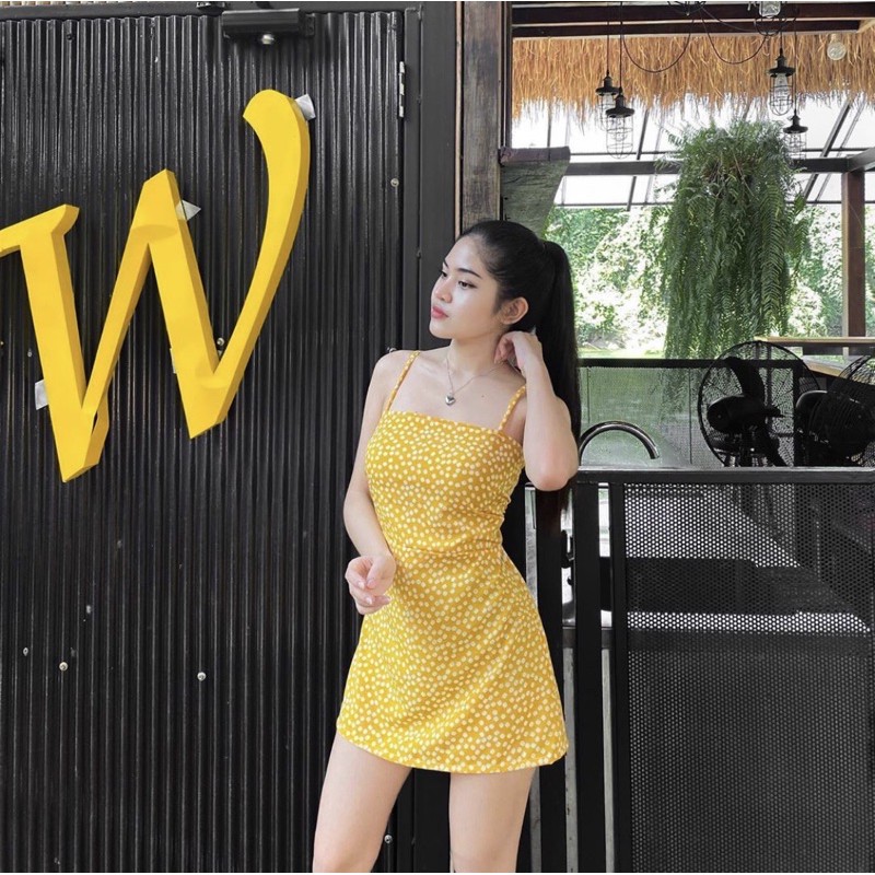 จาก Sinitra__shop เดรสผูกหลัง ไซส์M (สีเหลือง)