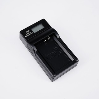 แท่นชาร์จแบตเตอรี่กล้อง LCD BATTERY CHARGER CANON รุ่น LP-E10 Small