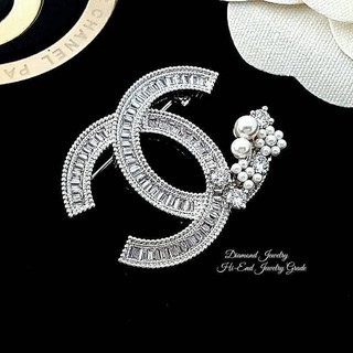 Chanel Brooch เข็มกลัดชาแนลงานเพชร CZ แท้  งานเกรดจิวเวอรี่ เพชรฝังแบบไมโครเซตติ้งสวยมากๆ เพชรเยอะเพชรละเอียด