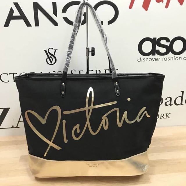 💕 VICTORIA’s SECRET Black and Gold Carryall Zippered Tote Bag