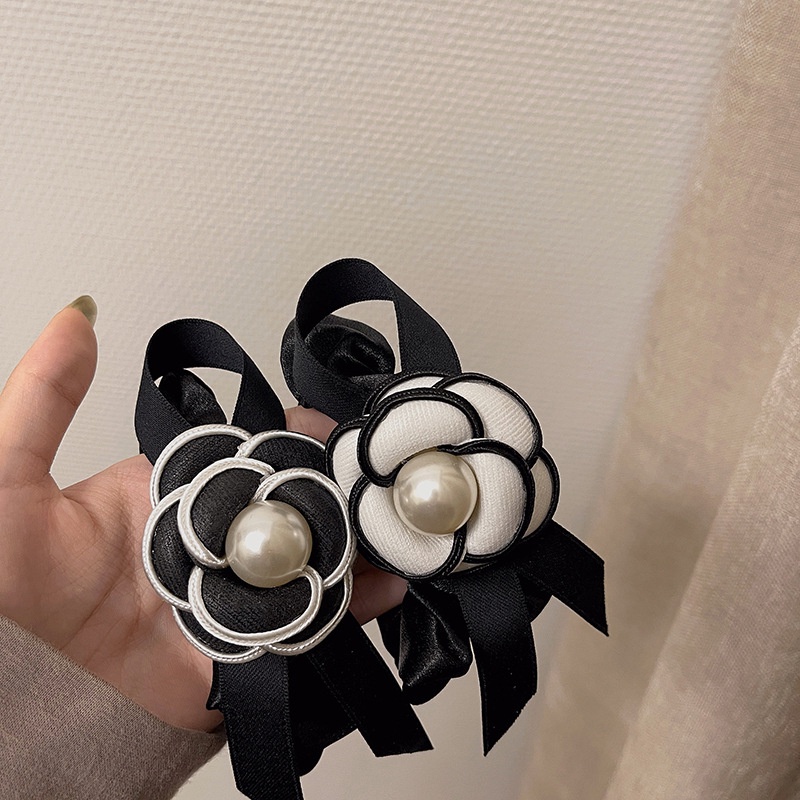 [Magpie] ยางรัดผม ประดับไข่มุก ดอกคามิเลีย ขนาดเล็ก สไตล์เกาหลี คลาสสิก หรูหรา เครื่องประดับ สําหรับผู้หญิง