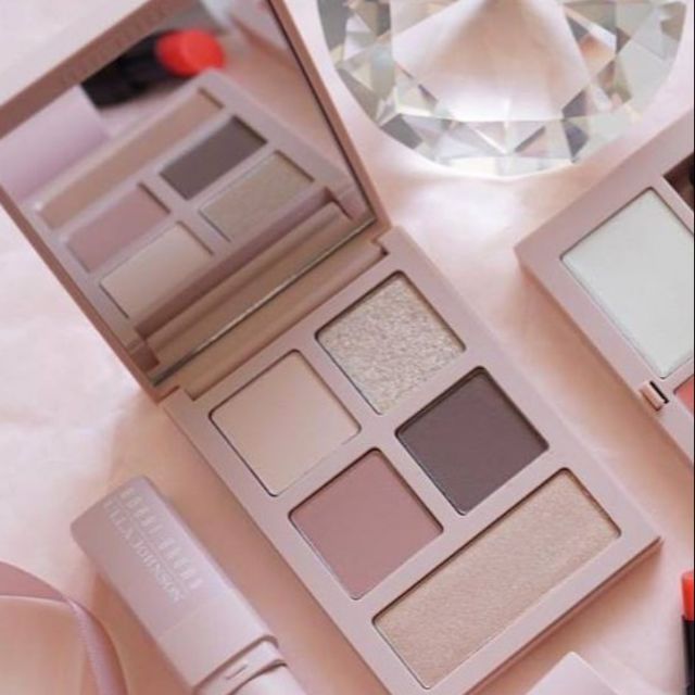 BOBBI BROWN อายแชโดว์ Ulla Johnson The Minou Eye Palette Limited Edition ราคาปกติ 1,850