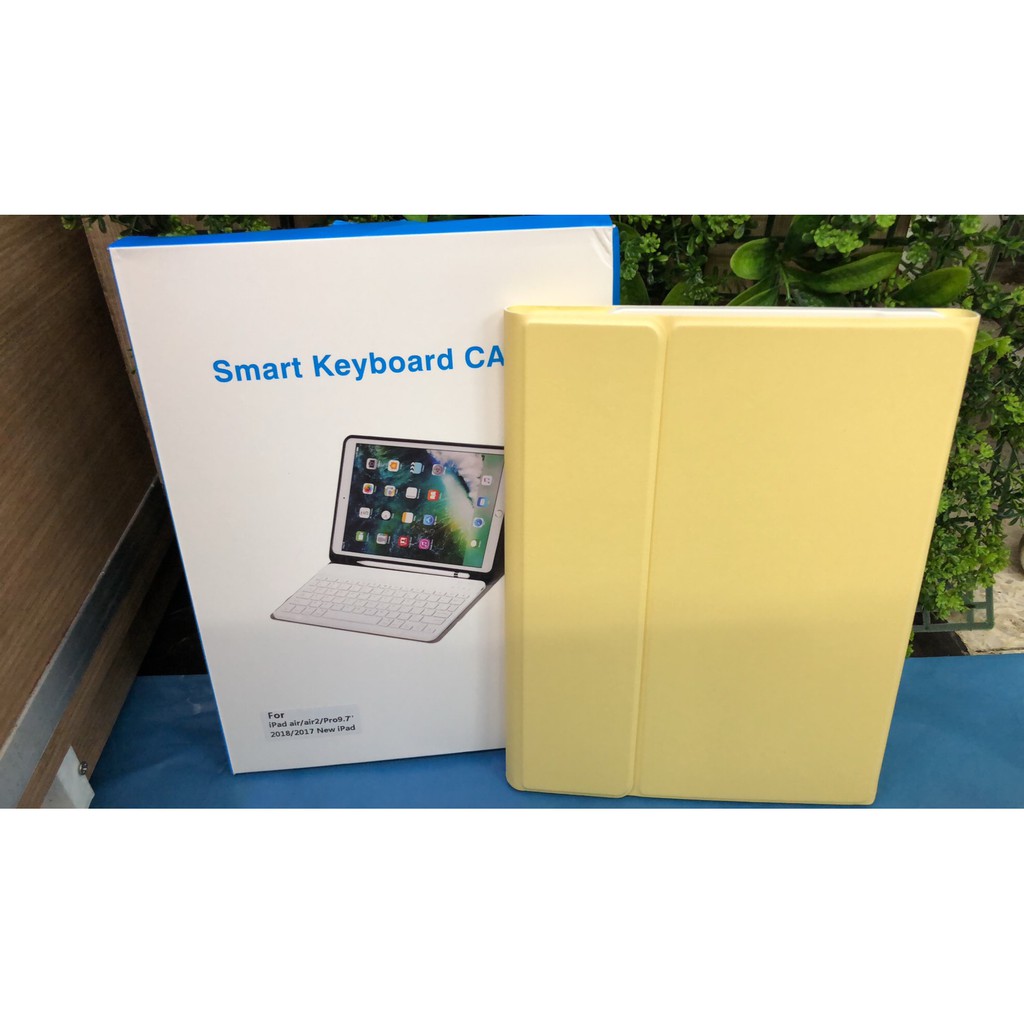 พร้อมใช้ Smart Keyboard Case IPad Pro 11 2020