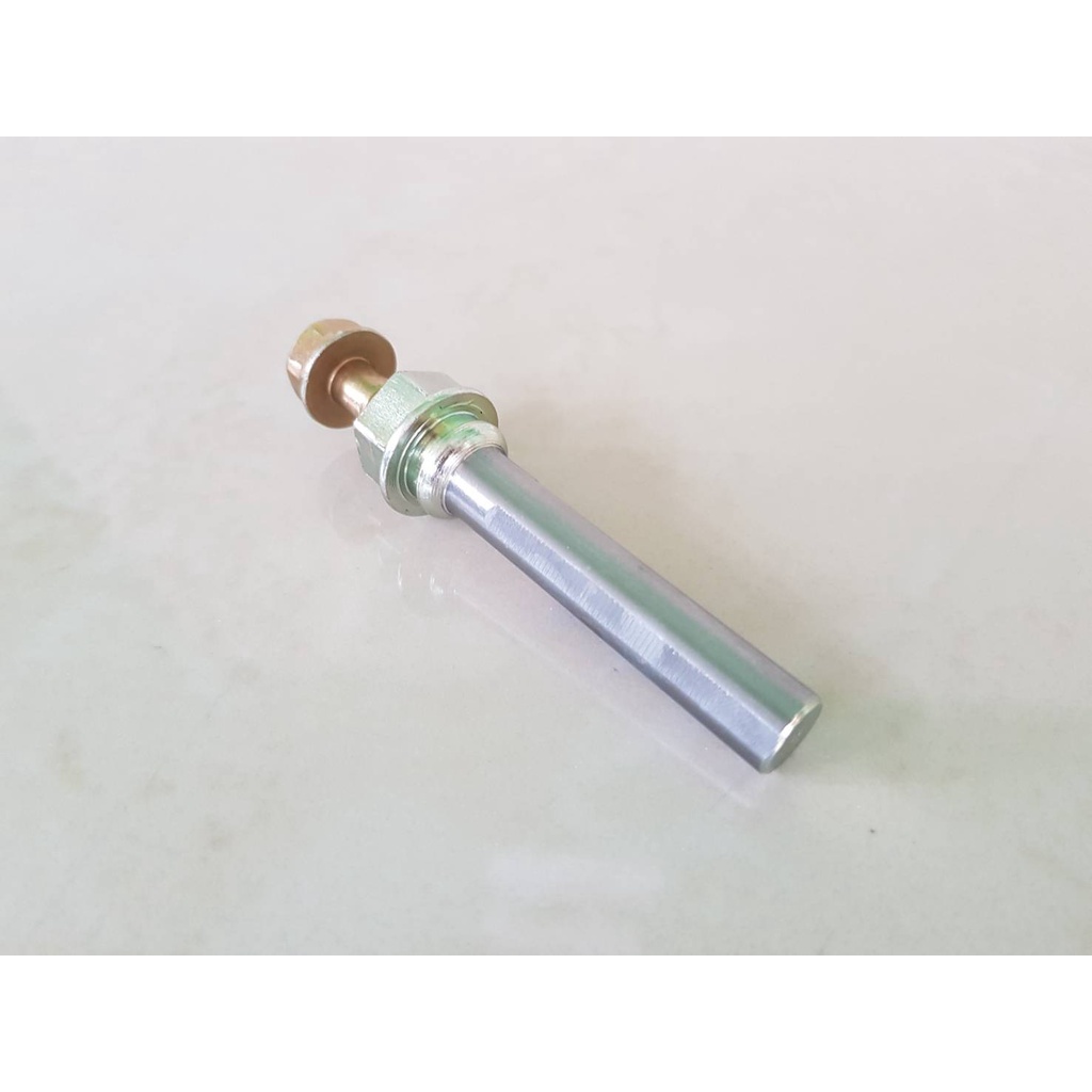สลักดิสเบรคหน้า(ตัวล่างไม่มีร่อง) TOYOTA  LH112-125   อันละ100 บาท