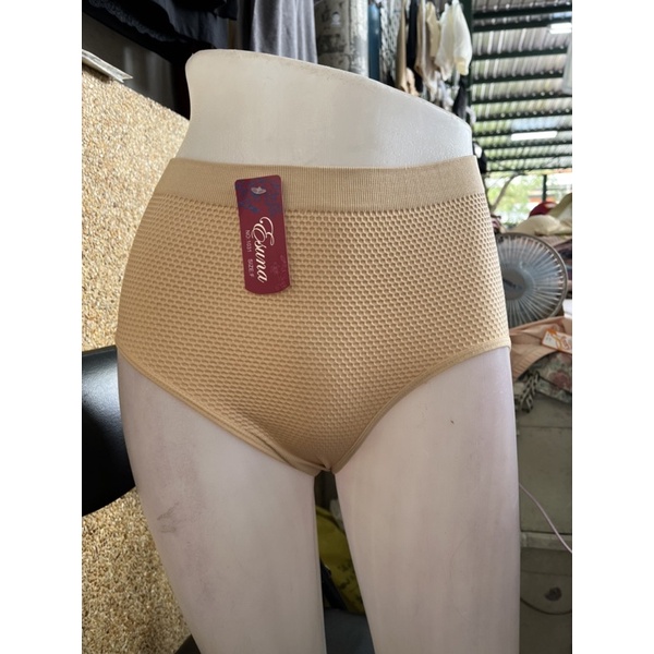 กางเกงในกระชับสัดส่วน Esuna 1031