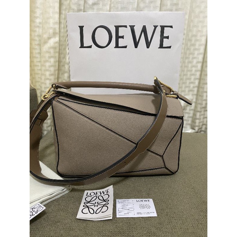 Loewe puzzle medium size ปี20 ออกช้อปไทย110,000