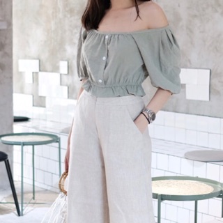 เสื้อ Linen Crop คอปาด เอวเป็นจั๊ม