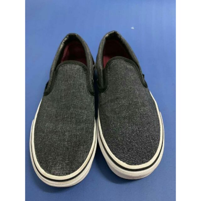 รองเท้า Vans สลิปออน