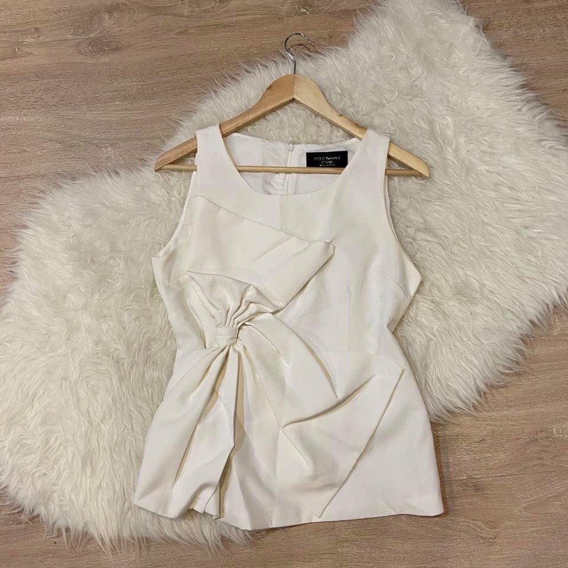 เสื้อแขนกุดงานป้าย pomthong