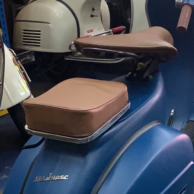 Vespa Classic Single Seat สําหรับ Vespa Super, Sprint & VBB