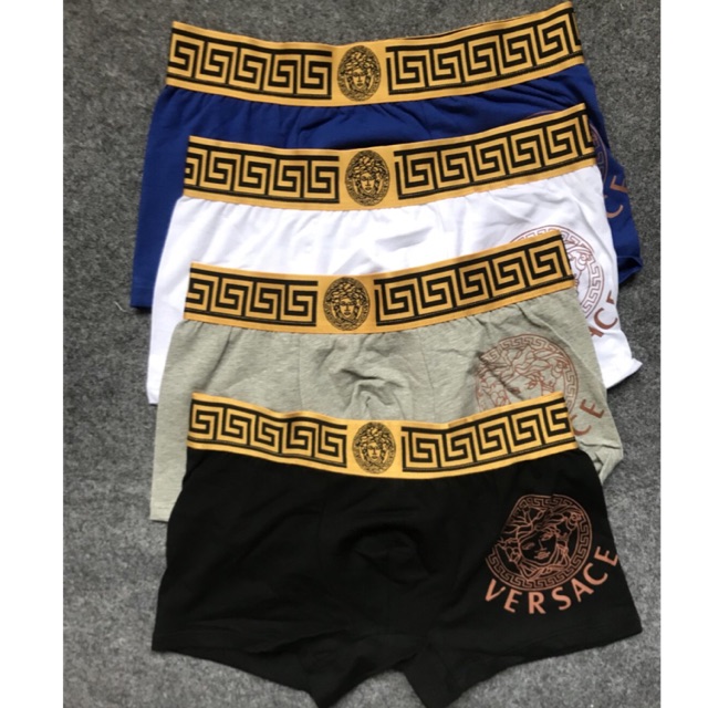 ❌สินค้าขายดี❌กางเกงในชาย VESACE แบบขาสั้น เนื้อผ้าCOTTON เนื่อผ้านุ่มใส่สบายมากๆๆค่ะ