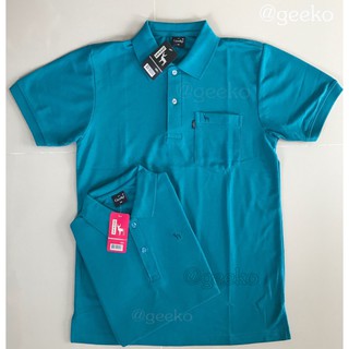 polo shirt คอปกสีเขียวคราม แขนสั้น สีพื้นแบบชาย เป็นทรงตรงมาตรฐาน มีกระเป๋าที่หน้าอก Men Polo Shirts