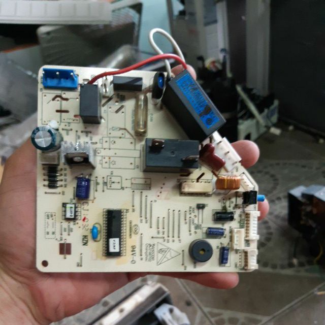 แผงวงจรแอร์บ้าน Haier รุ่น HSU-10LEA03-T1C, HSU-13LEA03-T1C ขนาด 12000 BTU **อะไหล่แท้ มือสอง