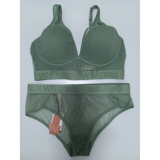 Sabina เซทชุดชั้นใน Mad Moiselle รุ่น Collection Woonsen Valentine  สีเขียว เสื้อชั้นใน32B,34B กับกางเกงในเบอร์ S และ M