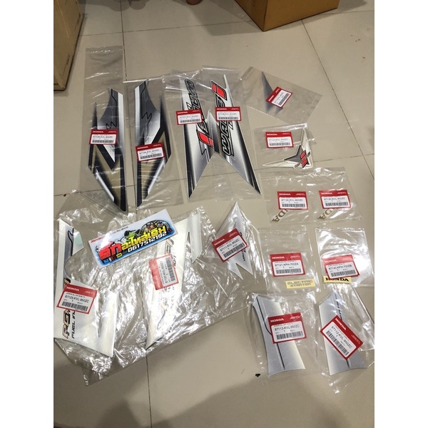 สติกเกอร์เวฟ125iบังลมแท้ศูนย์สีขาวเทา🔹