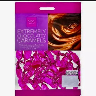 Marks &amp; Spencer Extremely chocolate caramel candy ท๊อฟฟี่คาราเมลเคลือบช็อกโกแลตนมขนาด 135 กรัม