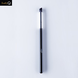 Lady Q Eye shadow contour Brush แปรงลงสีบริเวณรอยพับตา  –  สีดำ (LQ-021)