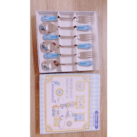 ช้อน ส้อม ลิขสิทธิ์แท้ พร้อมส่ง !!! (ไม่สามารถเลือกลายได้)